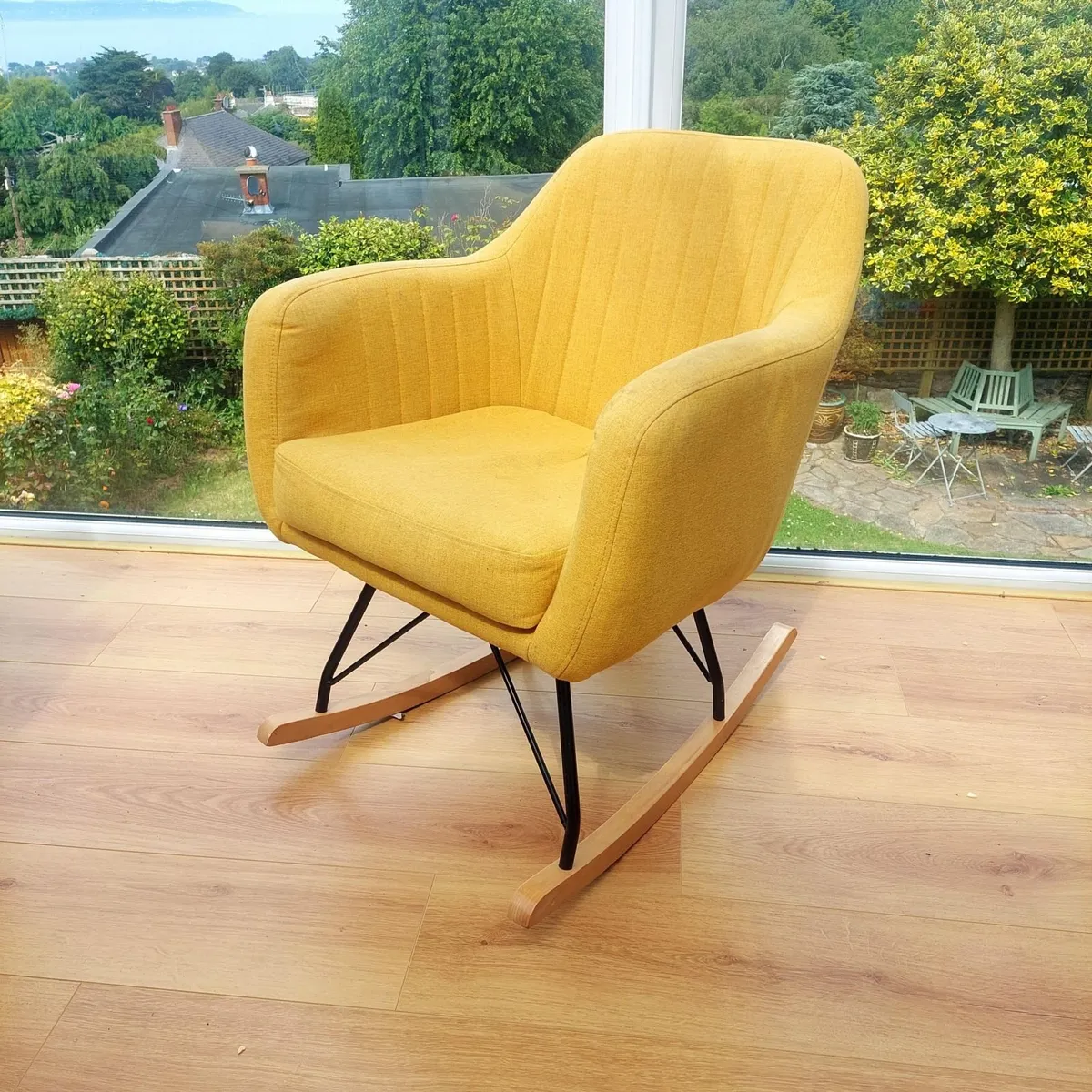 Scandinavian-style rocking chair - Image 1