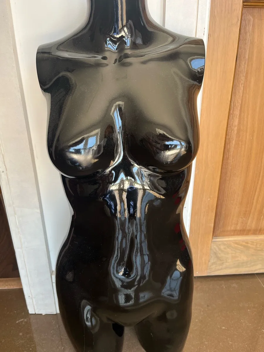 Female Mannequin - Image 1