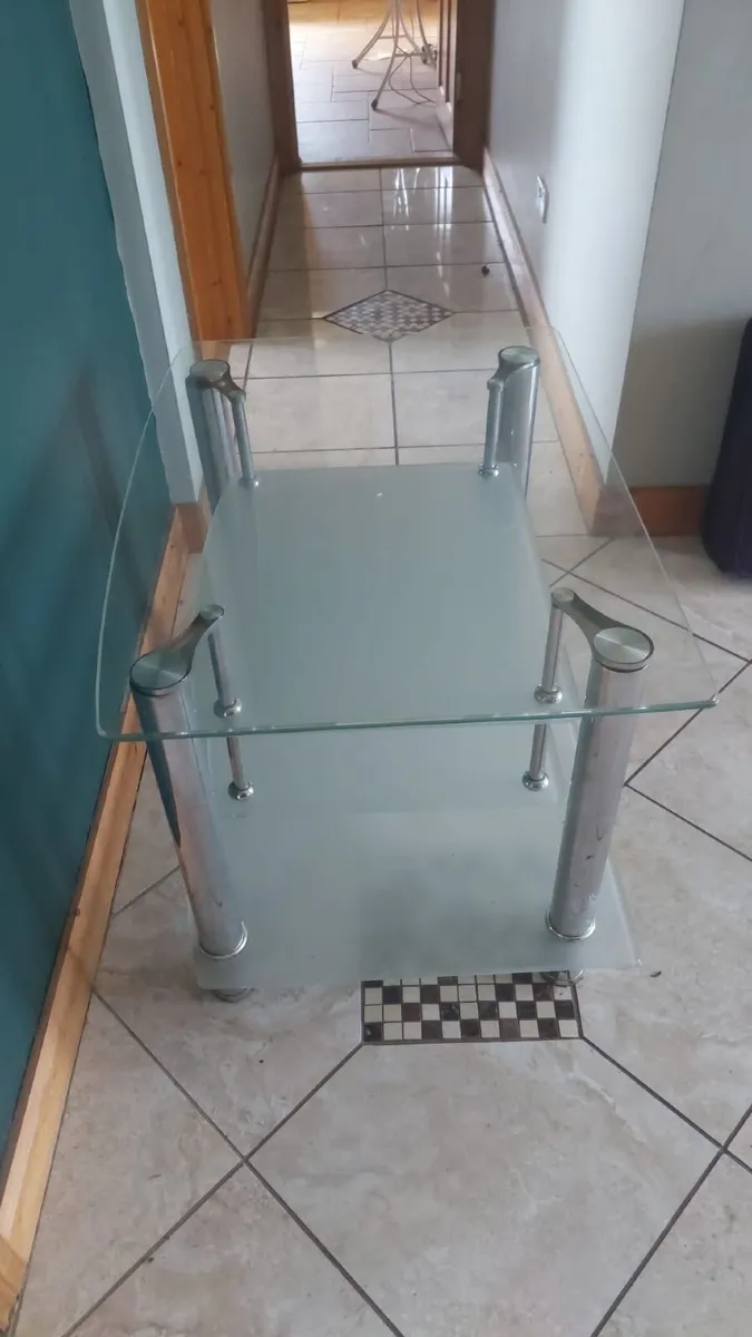 Television stand - Image 2