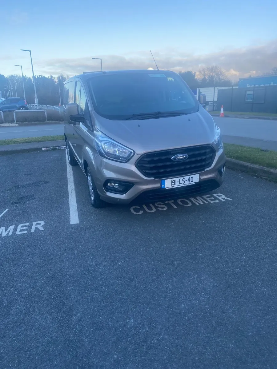 Ford Transit Custom 2019 - Image 2