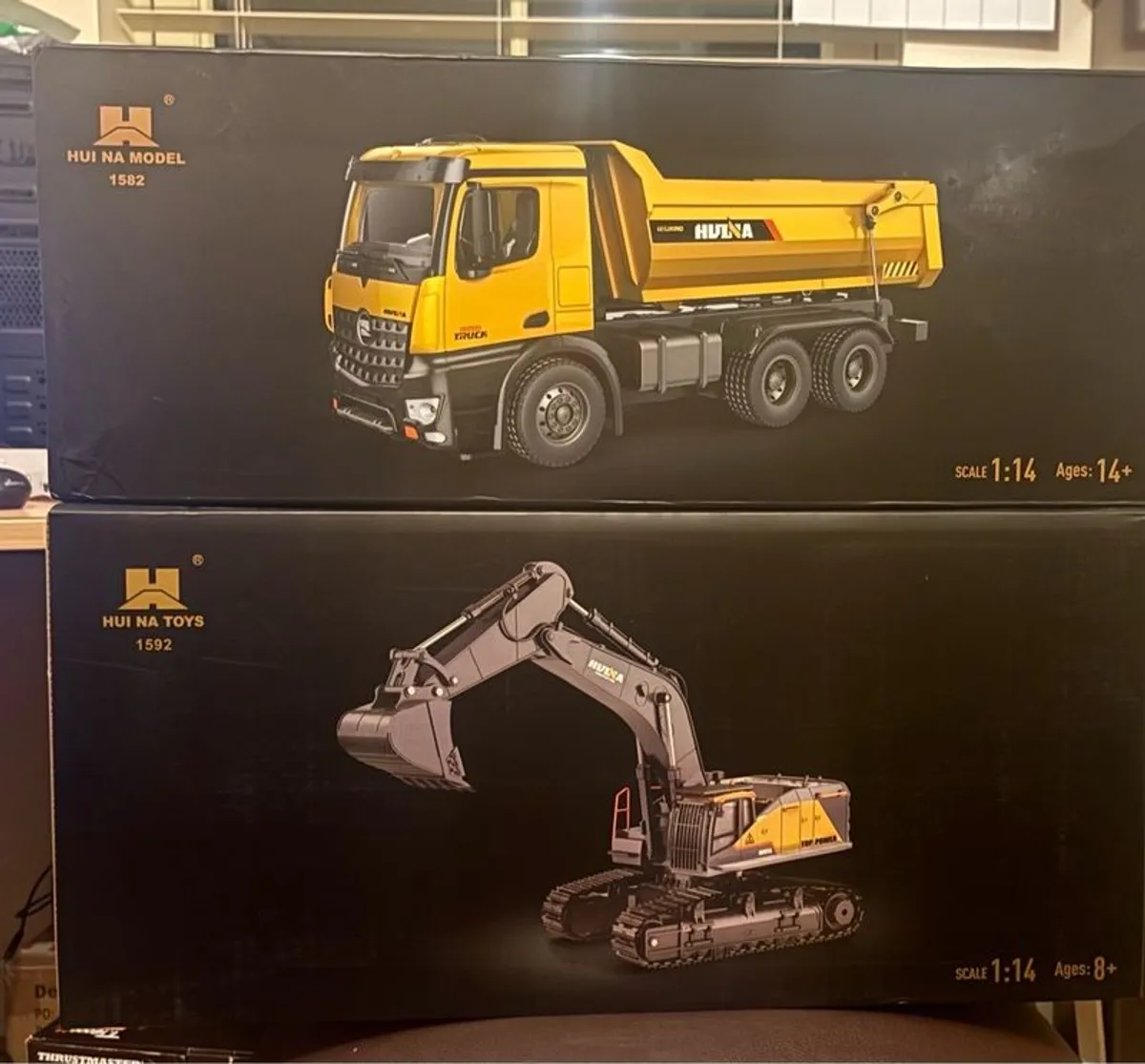 Huina Excavator & Dumper - Image 1