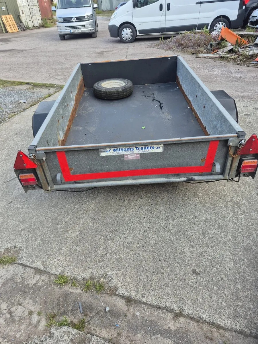 Trailer - Image 2