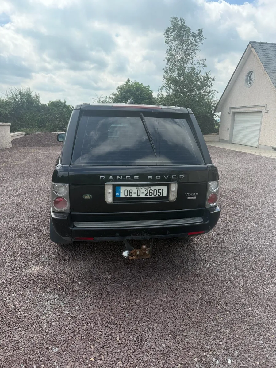 Rangerover vogue 3.6 crew cab - Image 3