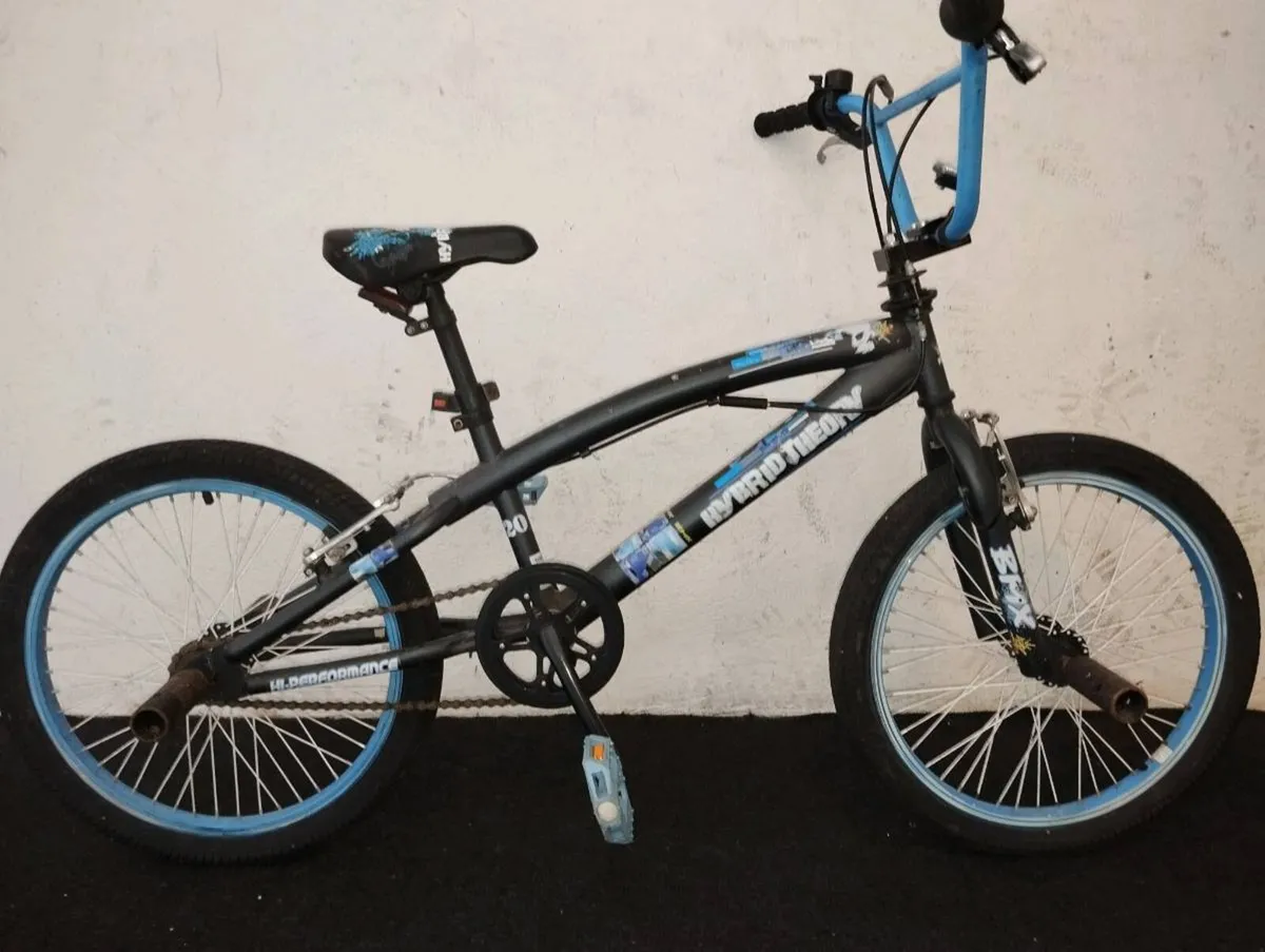 Boys 20inch BMX - Image 1