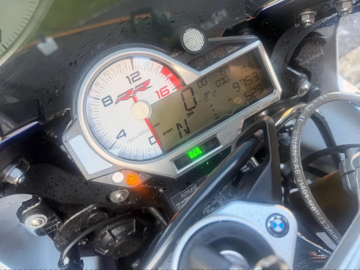 BMW S 1000 RR 2018 - Image 2