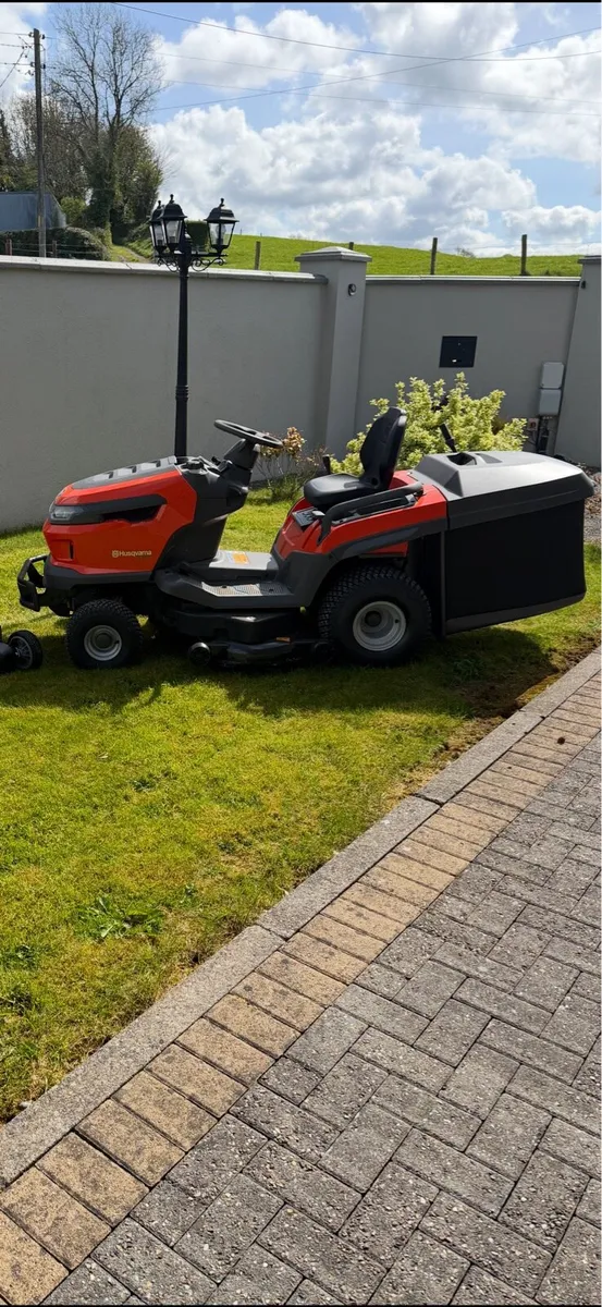 husqvarna ride on mower - Image 1