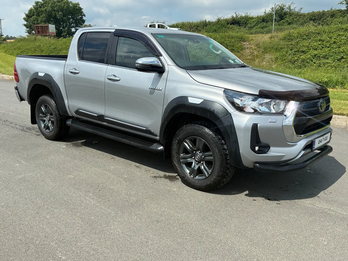 2024 Toyota Hilux *NO VAT* top spec - Image 2