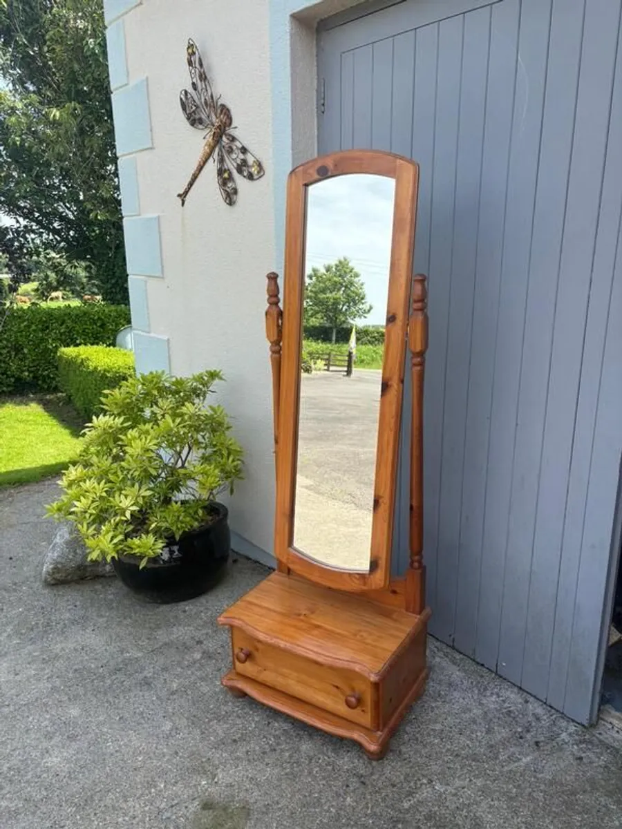 Furniture - Image 3