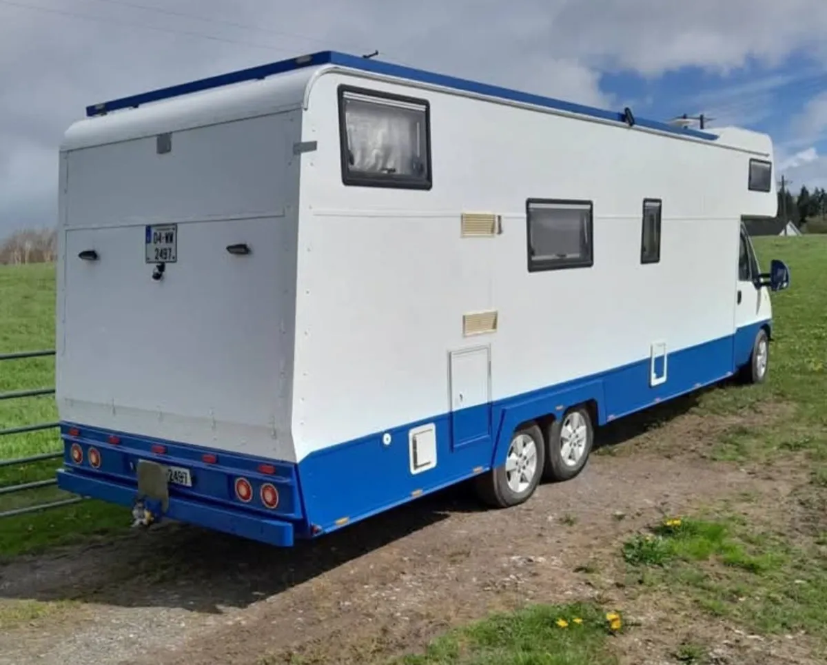 Motorhome - Image 2
