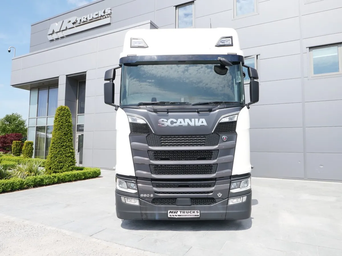Scania S660 - Highline - 6x2 - T1-03247 - 2022 - Image 2
