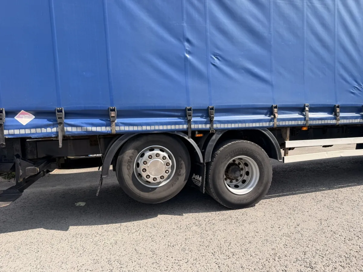 2015 Scania P320 6x2 rear steer lift. Ref No: 2620 - Image 3
