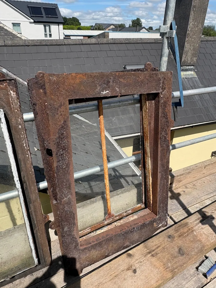 Iron roof windows - Image 4