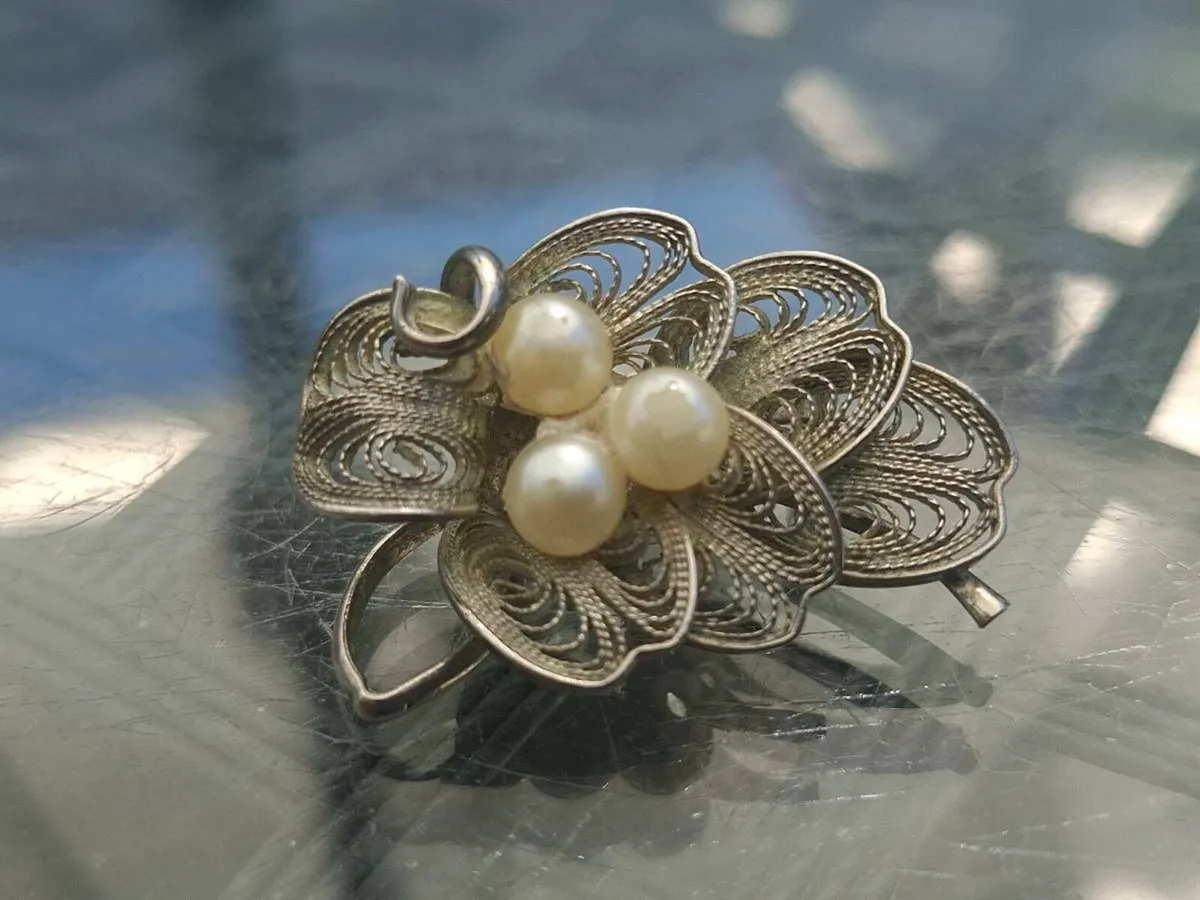 Beautiful old Silver Broach with Pearls - Image 1