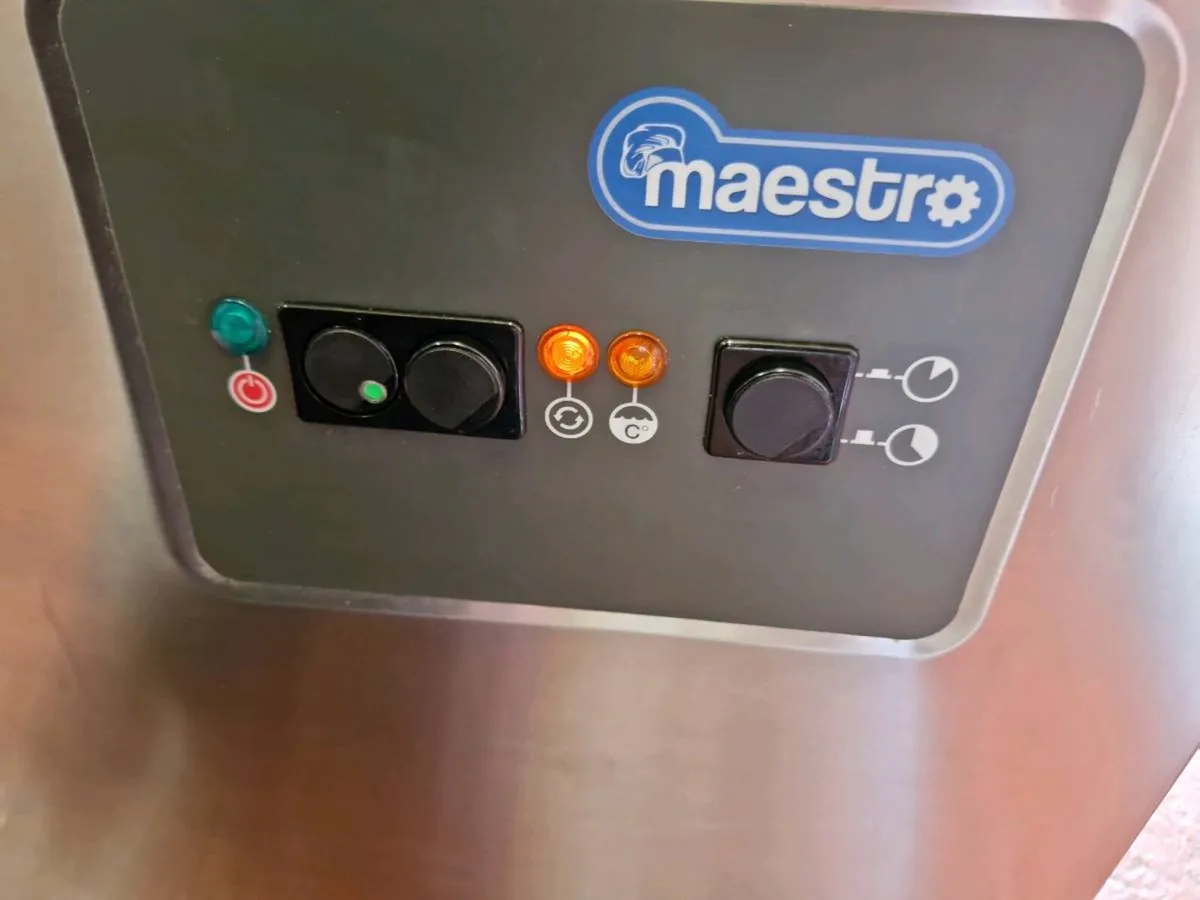 Maestro Pass Through Dishwasher - Single Phase - Image 4