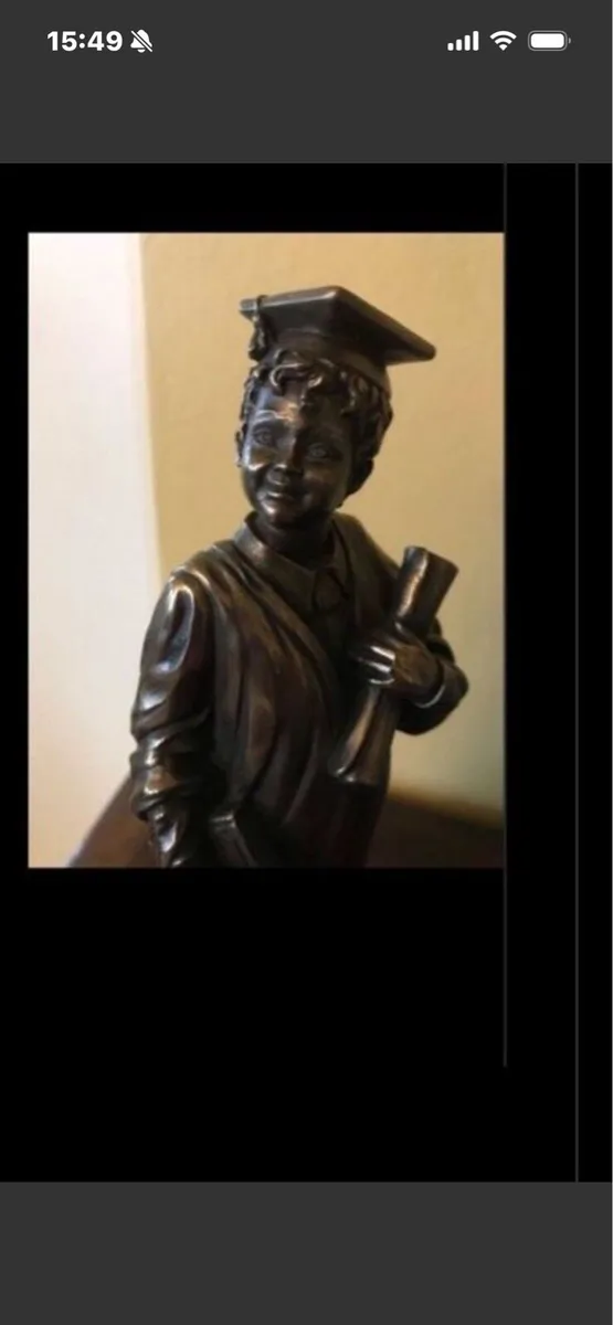 Genesis Bronze ‘Little Scholar Boy’ - Image 3