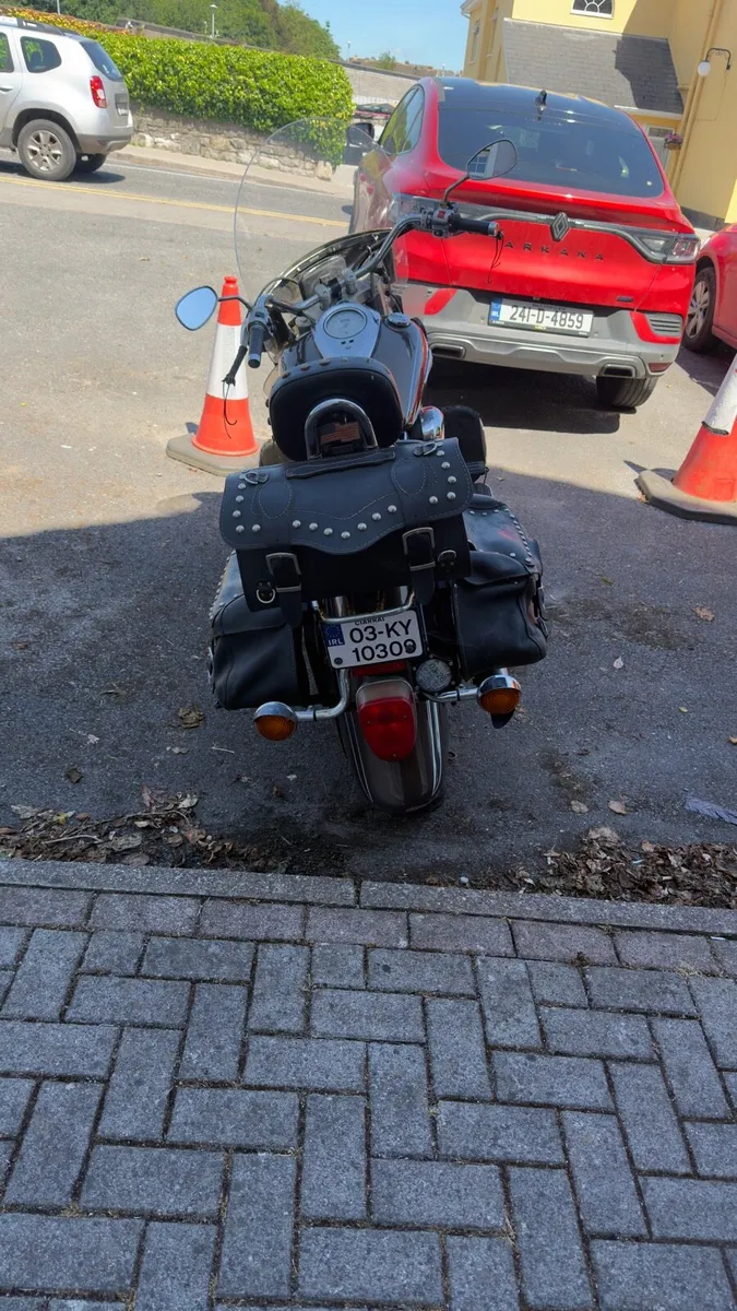 Yamaha XV1600 Road Star - Image 1