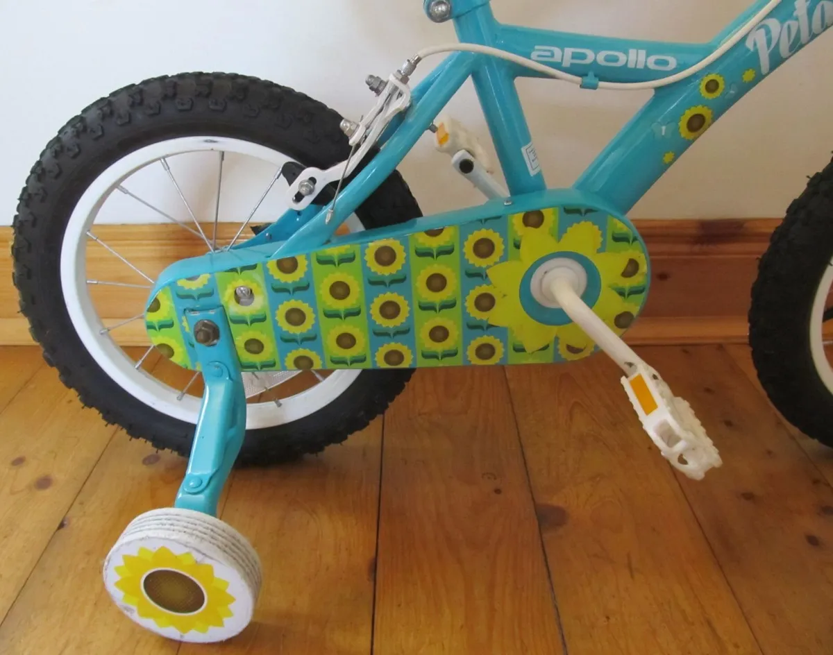 Childs Bike Apollo Petal 14 inch wheels. - Image 2