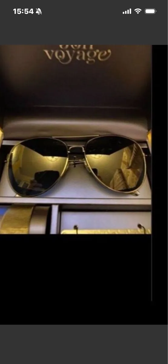 Watch/ sunglasses/ card holder set - Image 3