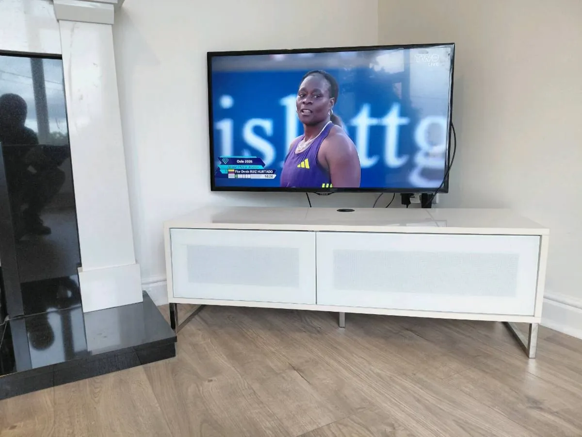 Tv cabinet - Image 2