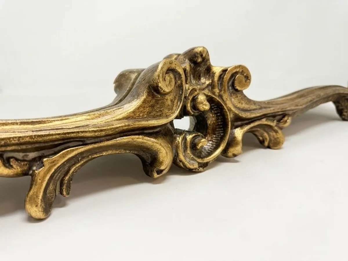 Ornate Louis XV Style Horizontal Gilt Mirror - Image 3