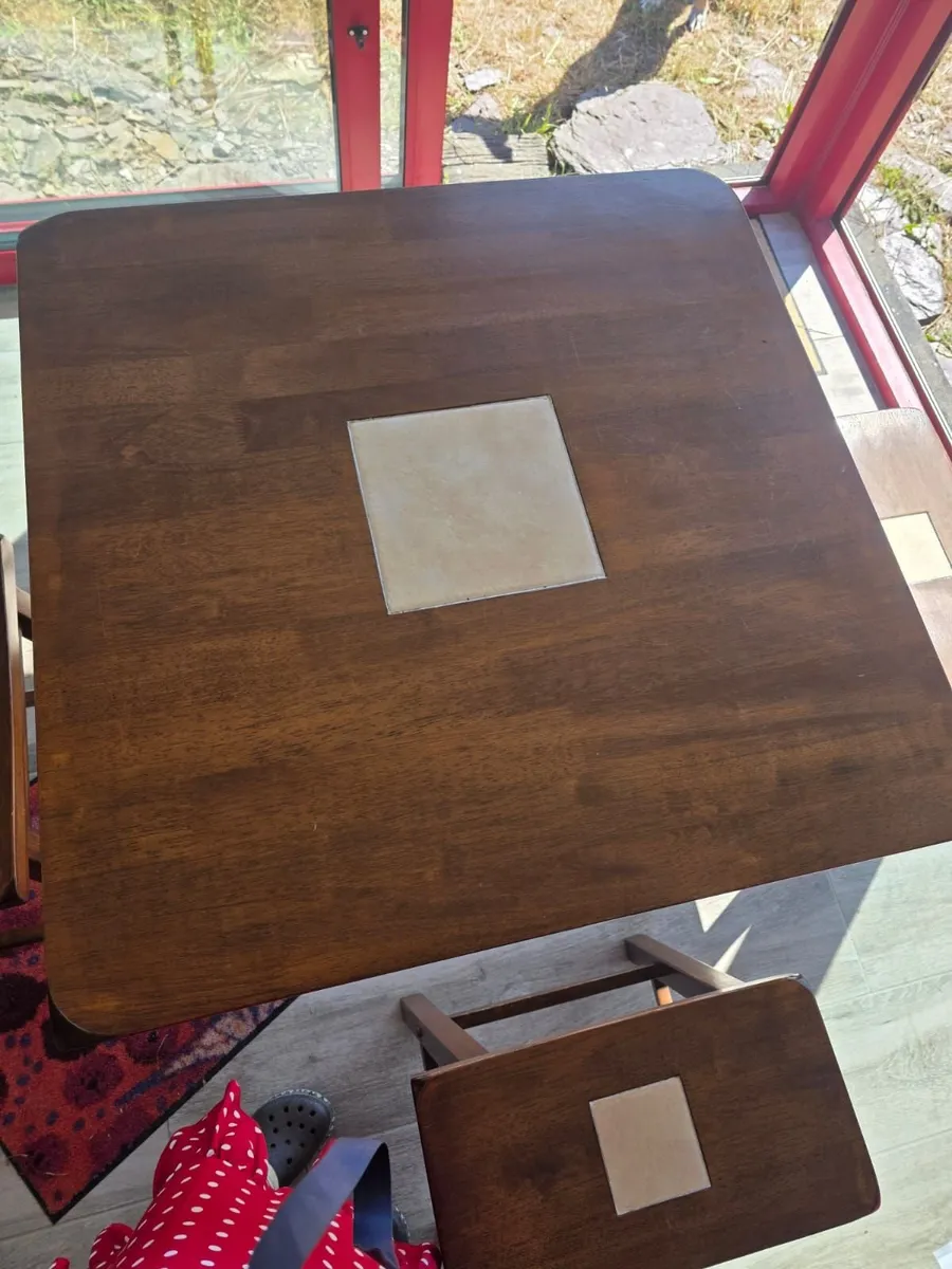 Solid wood table and bar stools - Image 2