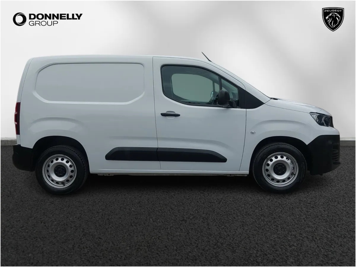 Peugeot Partner Standard Diesel Professional Premi - Image 3