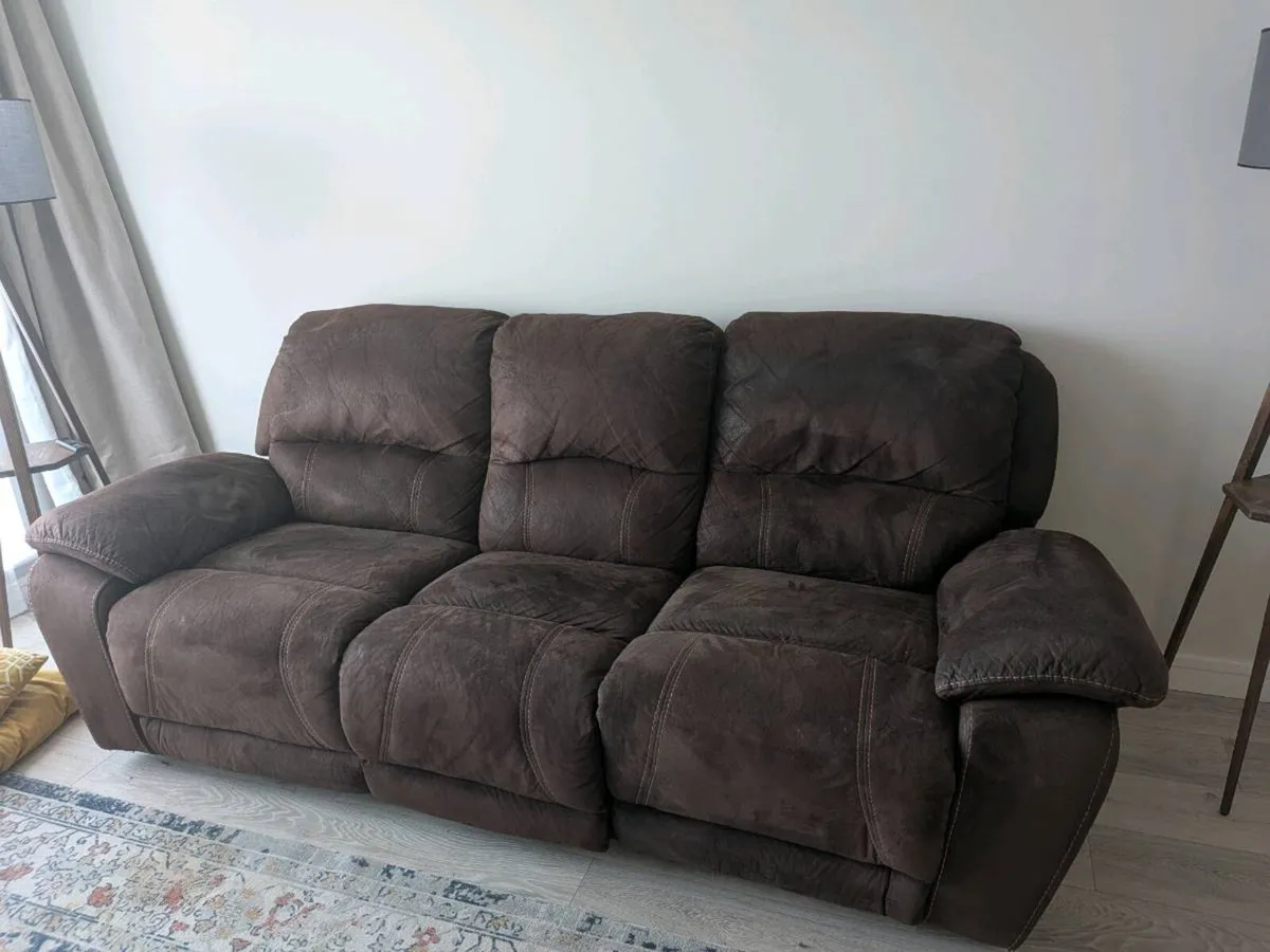 Recliner sofa - Image 1