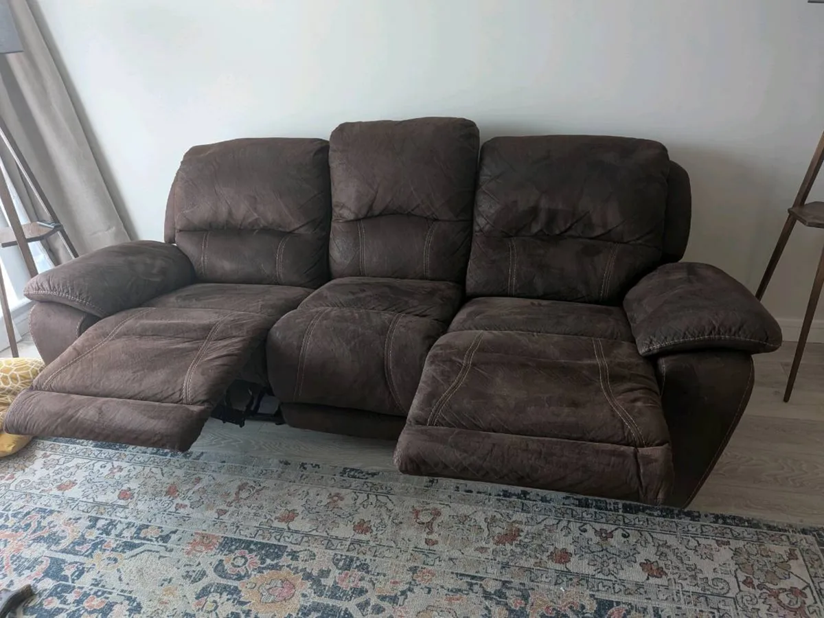 Recliner sofa - Image 2