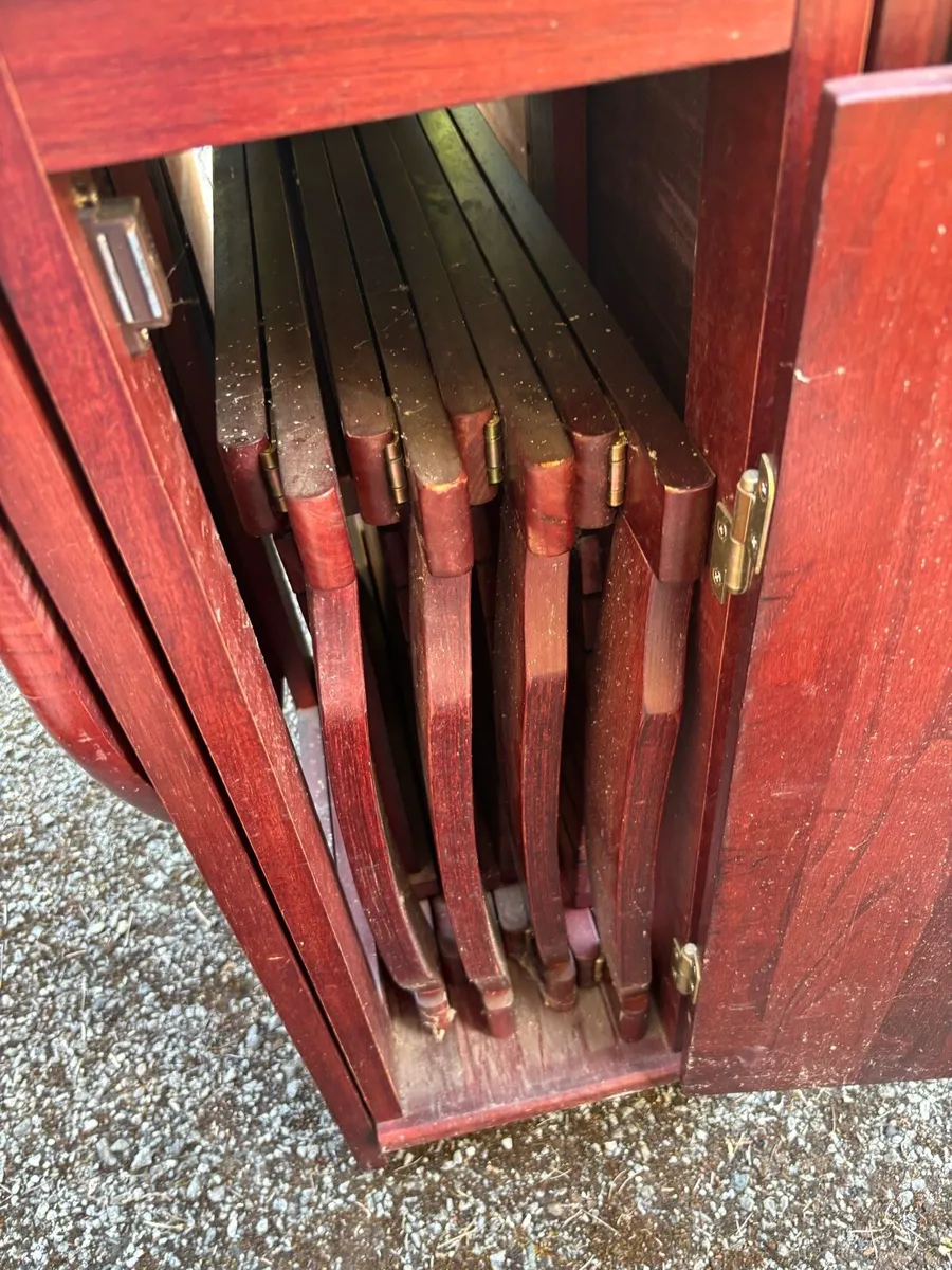 FREE Diner table and chairs, folds away - Image 4