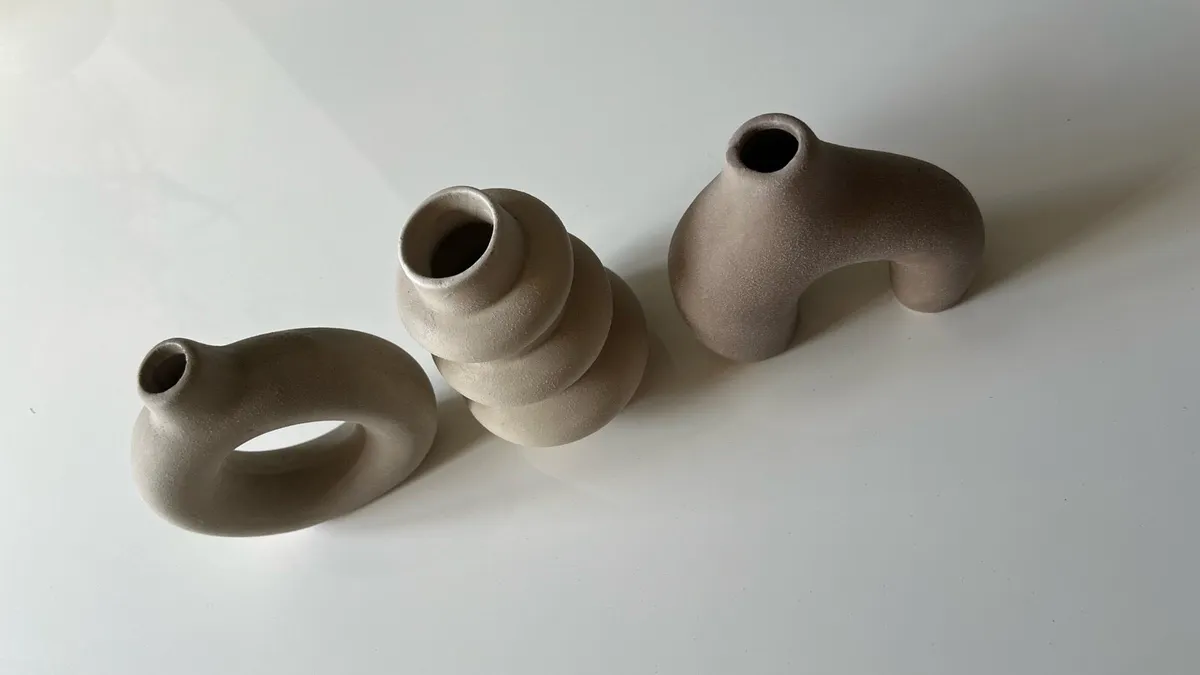 Set of 3 Decorative Ceramic Vases - Image 2