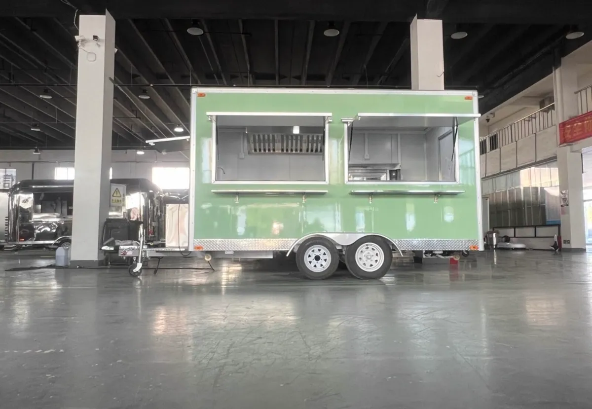 Food trailer - Image 1