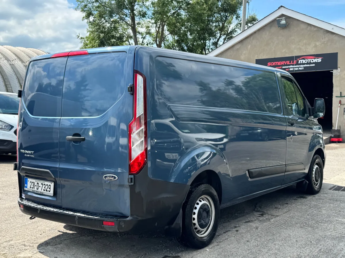 FORD TRANSIT CUSTOM LWB TREND “NEW WET BELT” 2023 - Image 4