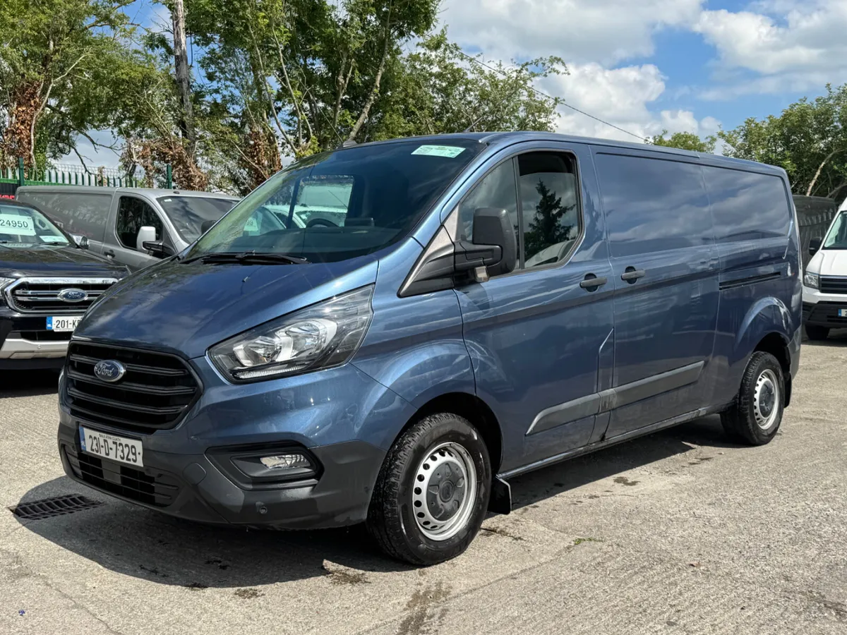 FORD TRANSIT CUSTOM LWB TREND “NEW WET BELT” 2023 - Image 2