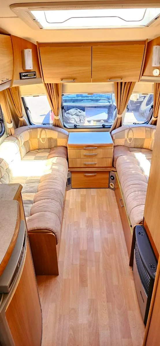Swift caravan 5/6 berth  for sale - Image 2