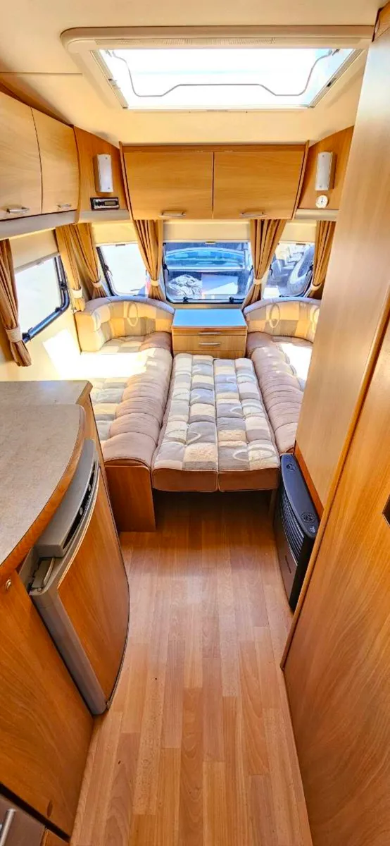 Swift caravan 5/6 berth  for sale - Image 3