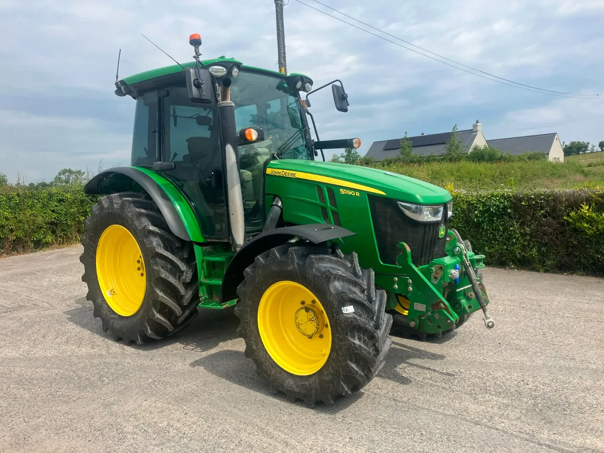 2019 John Deere 5090R **Online Auction** - Image 1