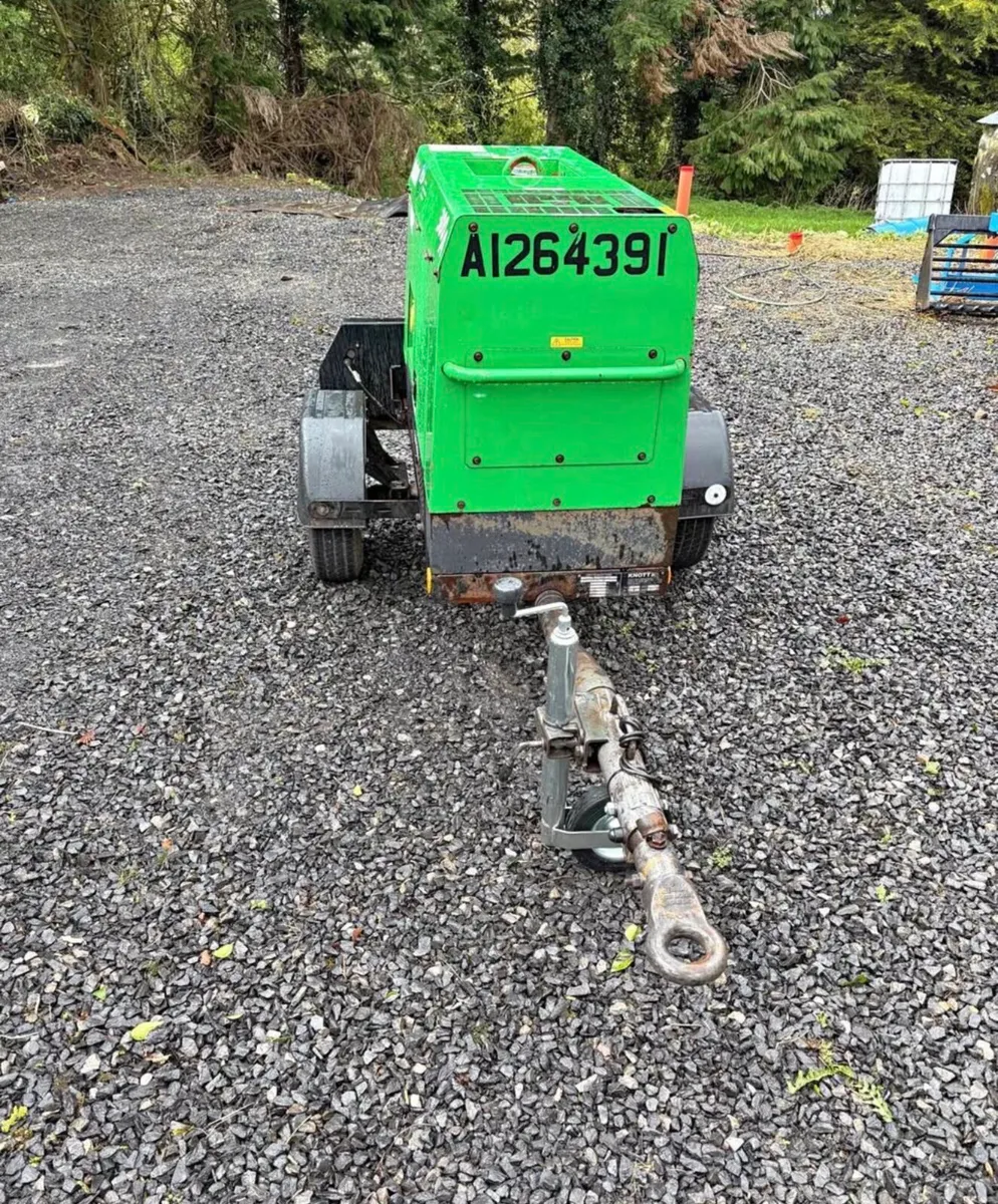 Mobile welder generator - Image 1