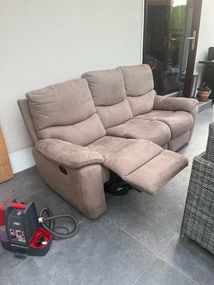 Recliner Couch - Image 2