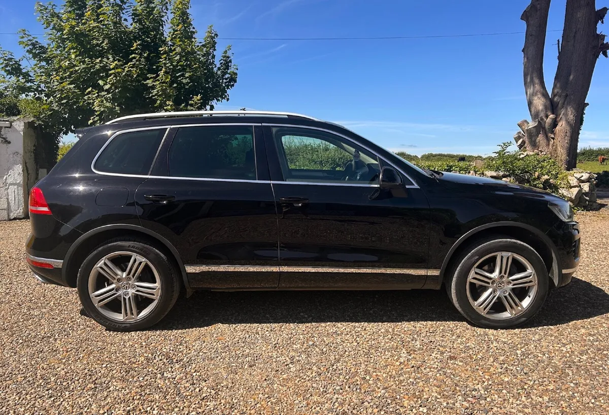 Volkswagen Touareg 2017 - Image 1