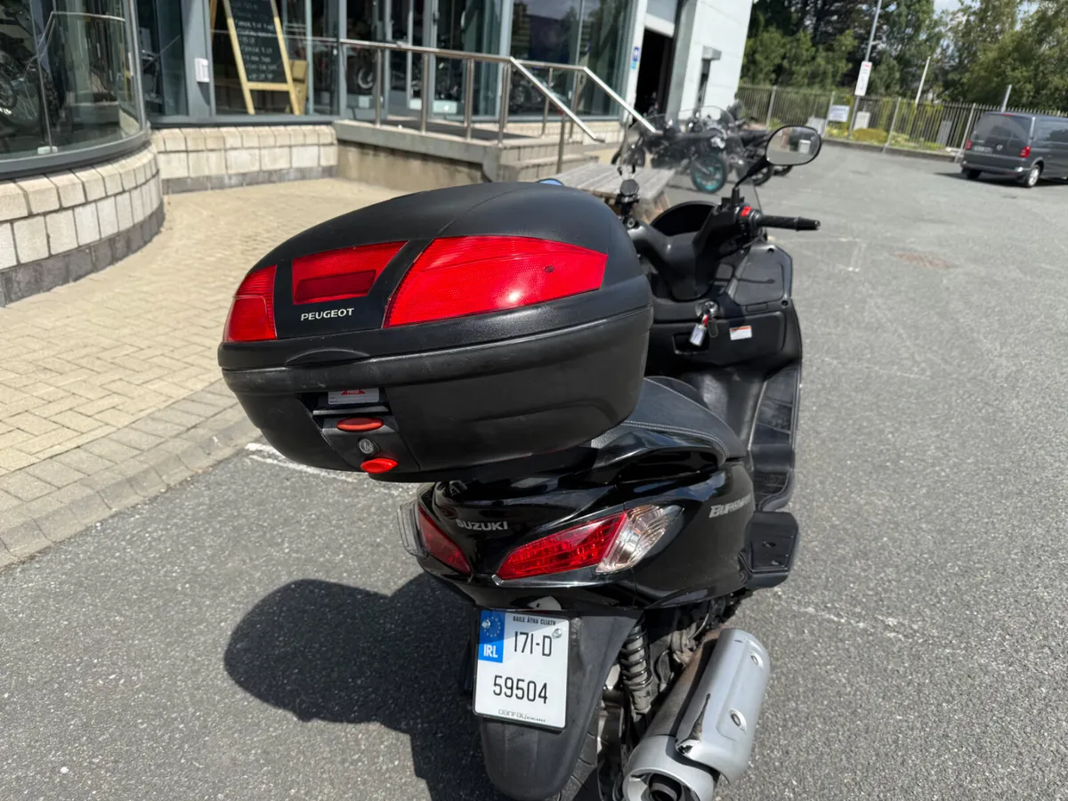 2017 Burgman 125 Scooter - Image 4