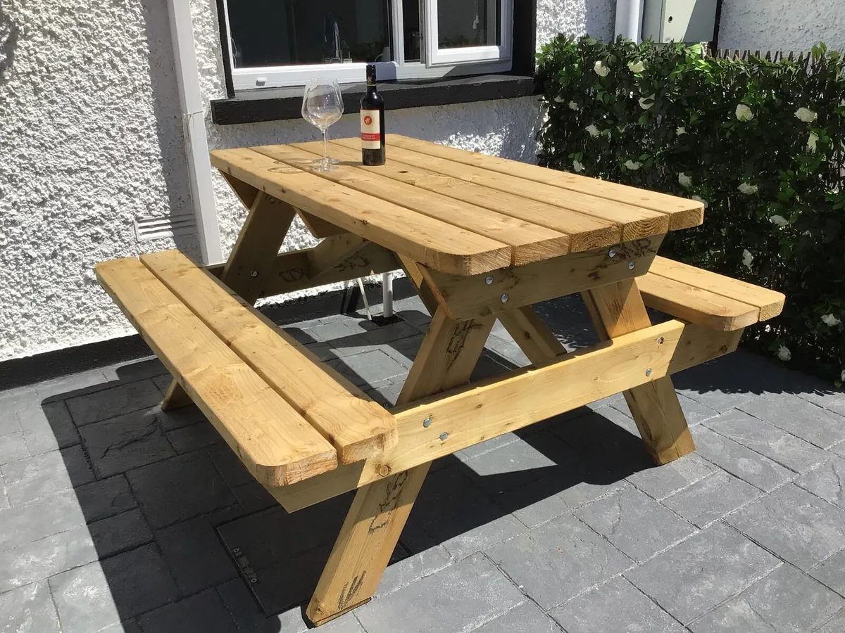 Picnic table - Image 2
