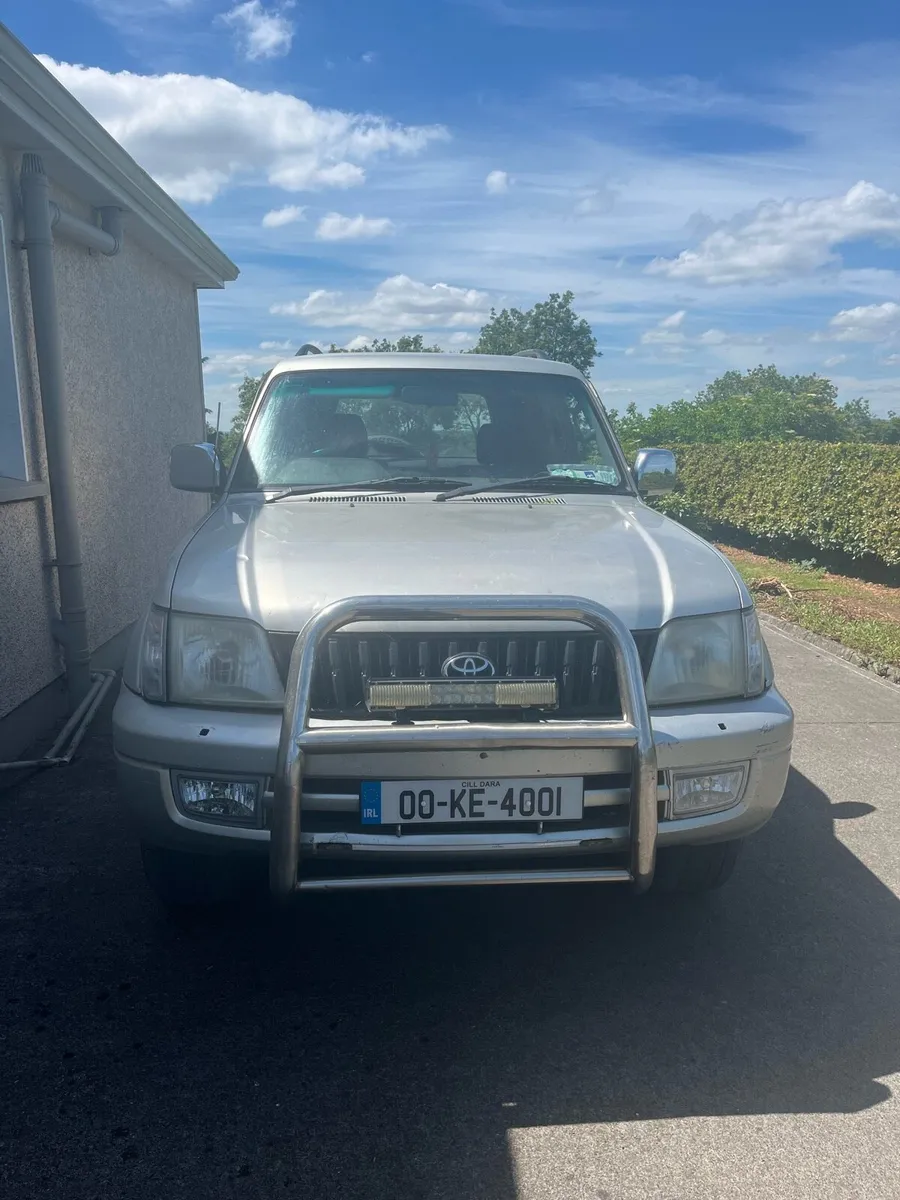 2000 Toyota Land Crusier - Image 1