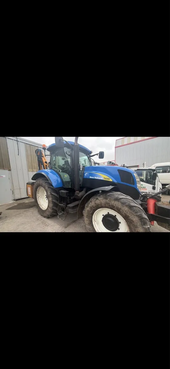 Tractor - Image 4