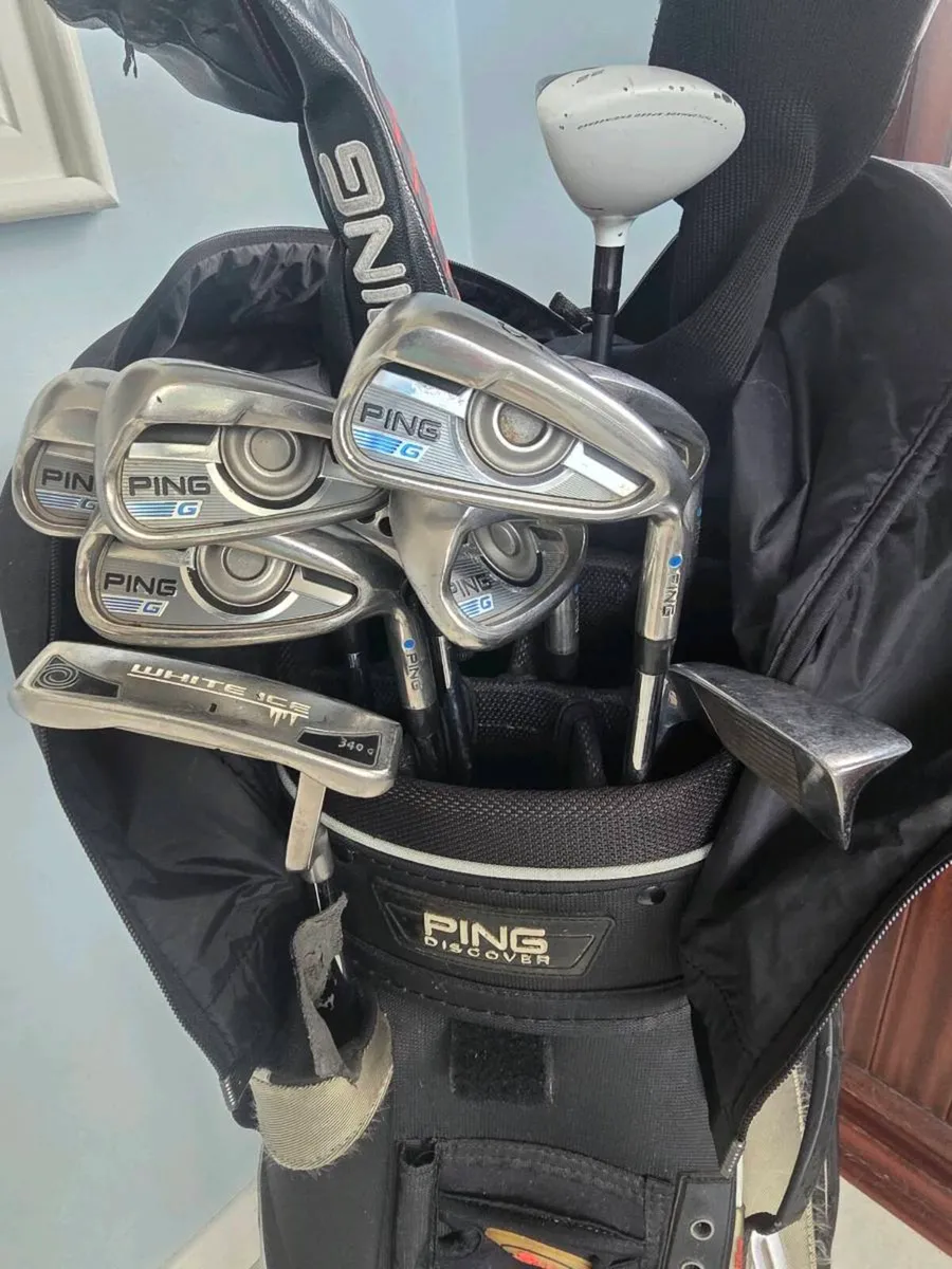 Golf clubs and extras - Image 2