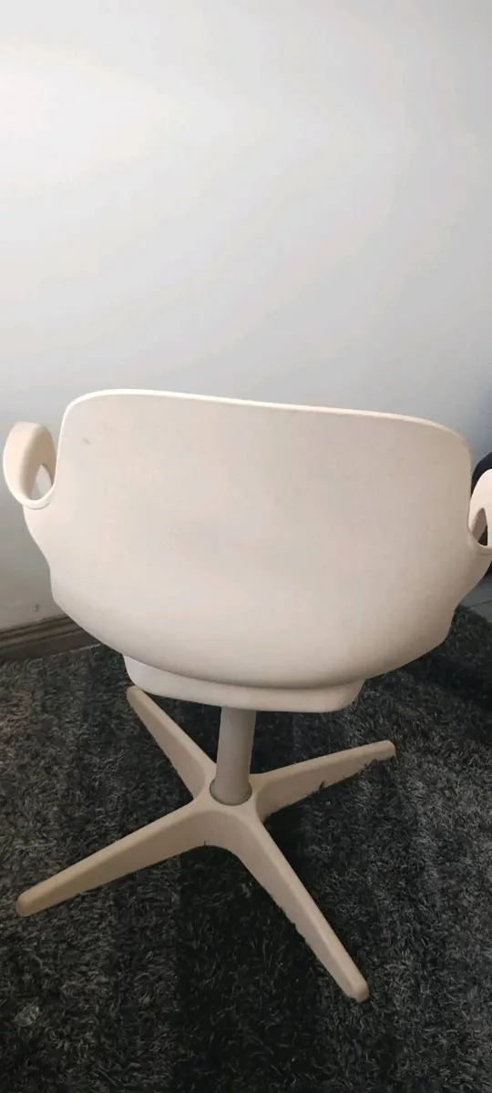Swivel chair - Image 2