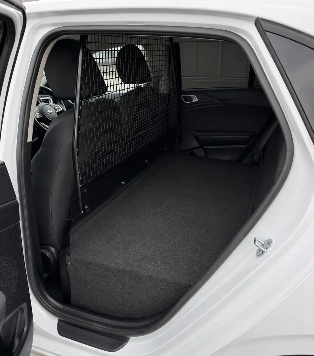 2021 Kia Ceed Commercial - Image 4
