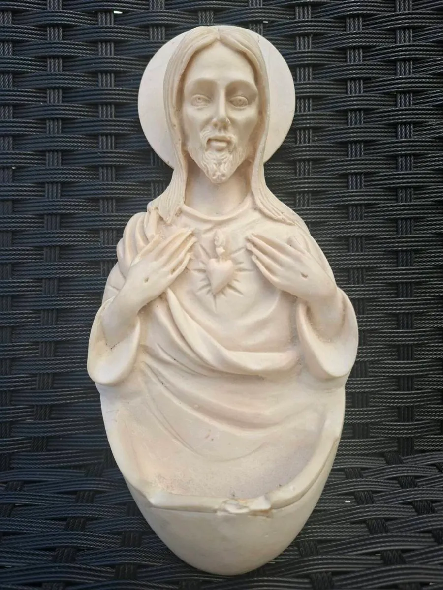 Vintage Jesus Sacred Heart Holy water Font - Image 2
