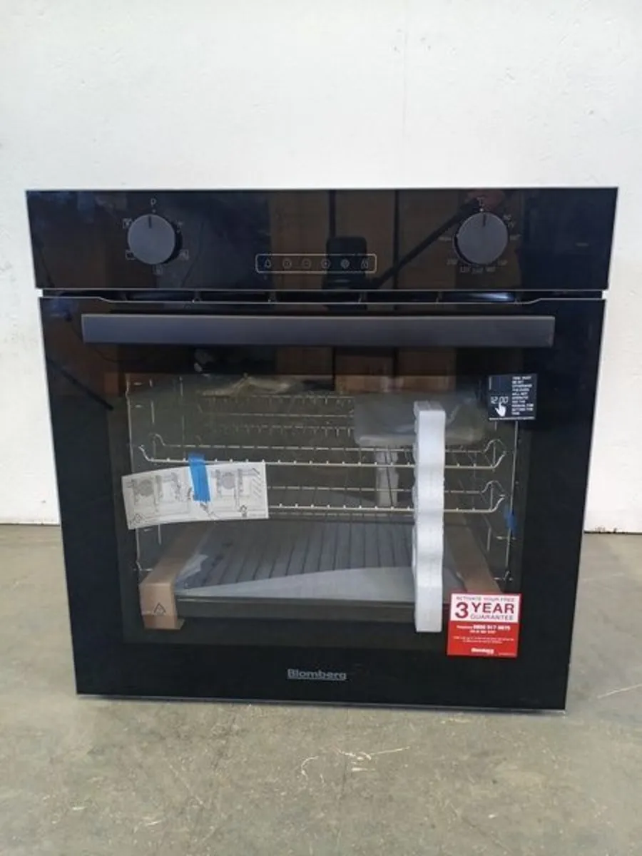 Built-in Single Oven EX-Display - Image 1