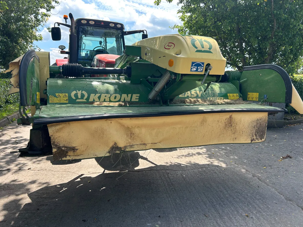 Krone Easy cut F320CV front mower - Image 1