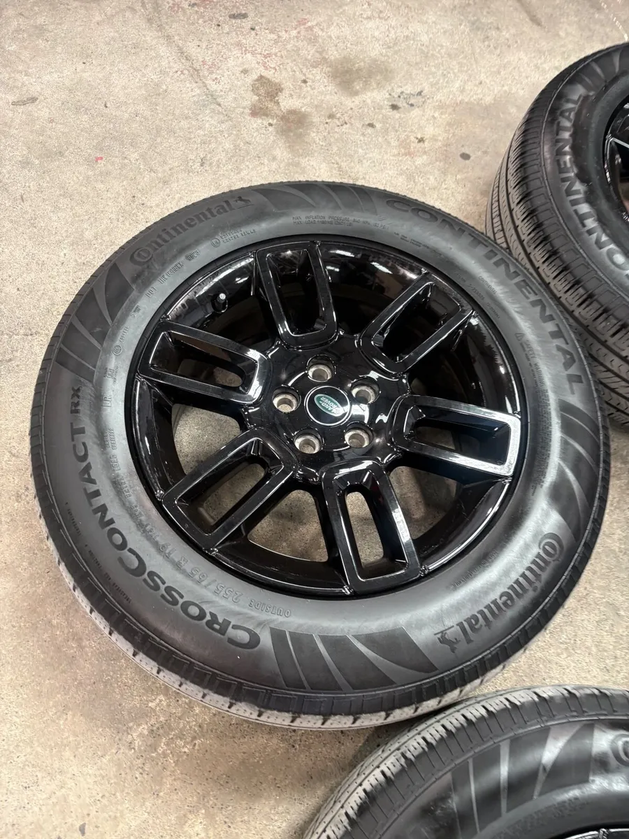 19” Land Rover Defender Wheels - Image 1